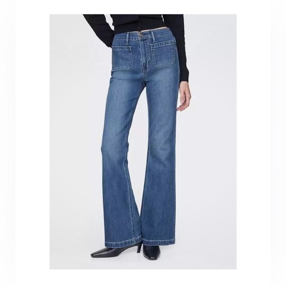 Gap Denim - GAP 70’S Flare High Rise Jeans Women’s Size 31/12 Short
